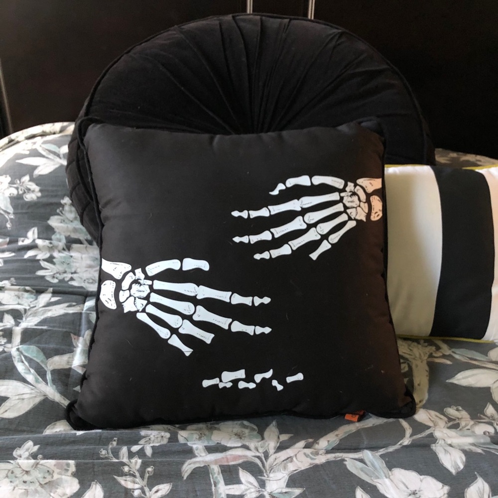 Halloween decor skeleton pillow